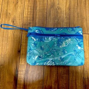 Beach Starfish Print Wristlet